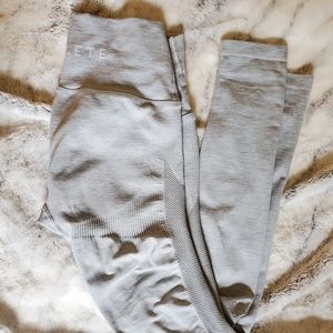 Alphalete aero leggings-cloud grey